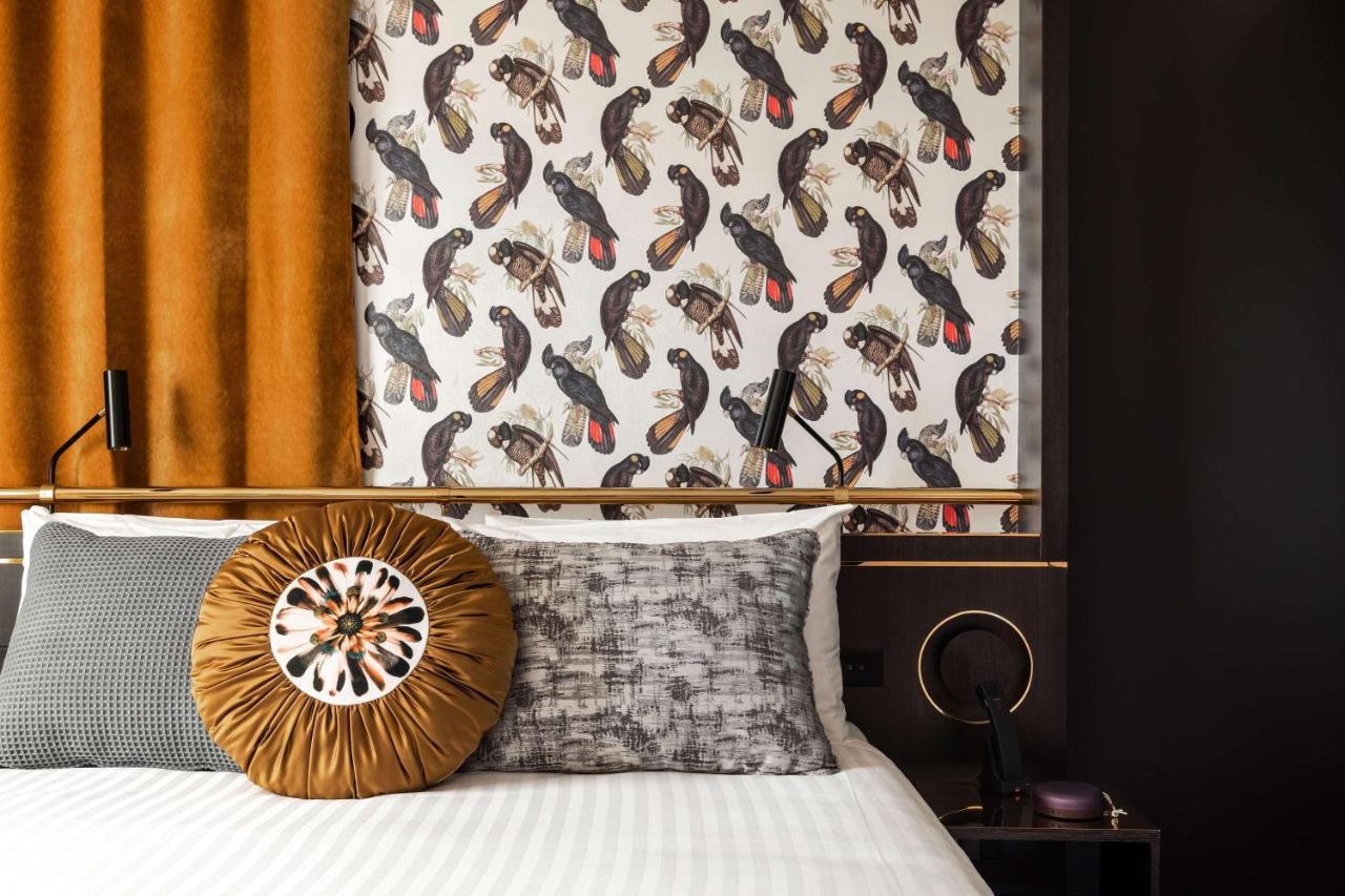 Qt Perth Hotell Exteriör bild Wallpaper by Christian Louboutin