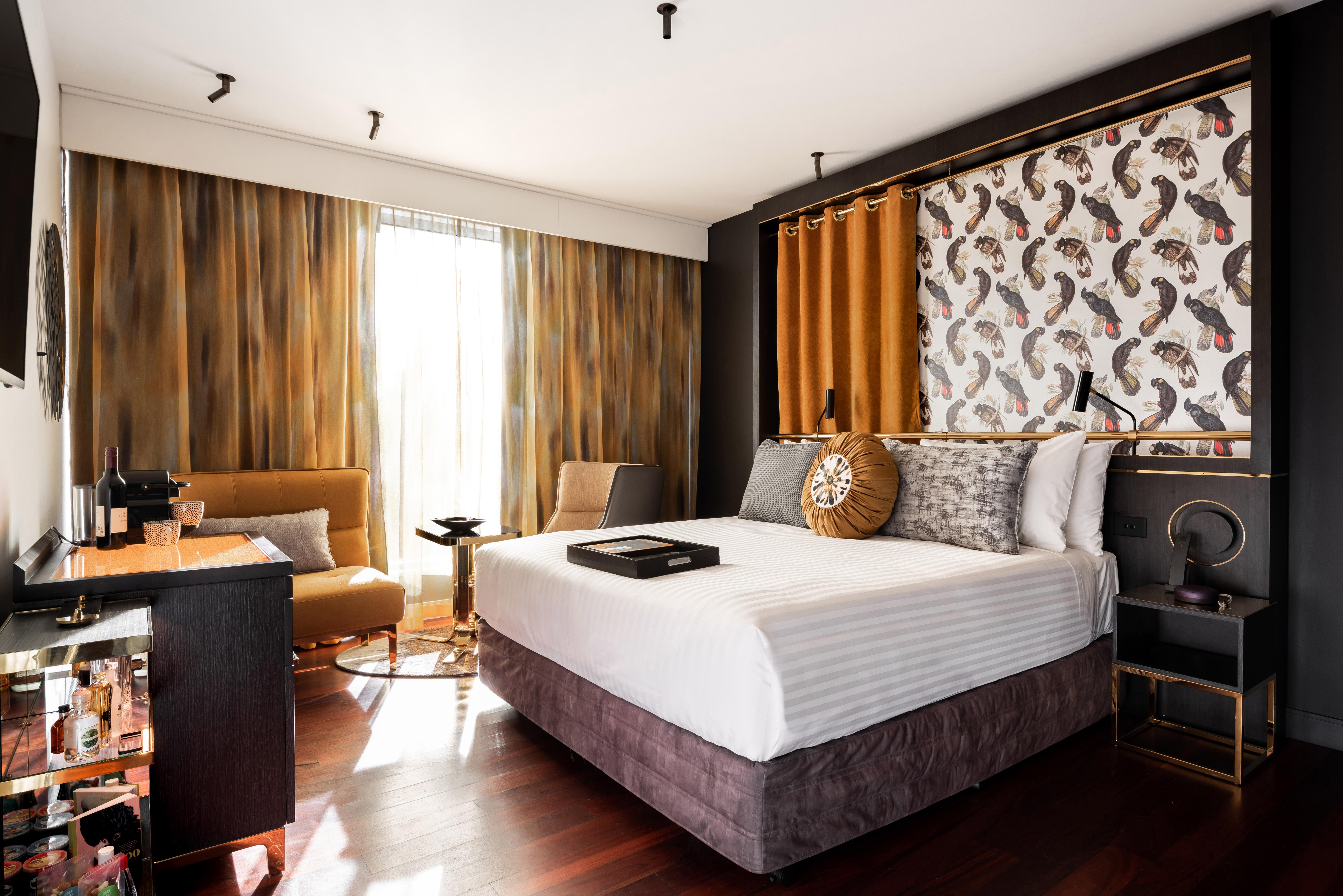 Qt Perth Hotell Exteriör bild A bedroom at the hotel