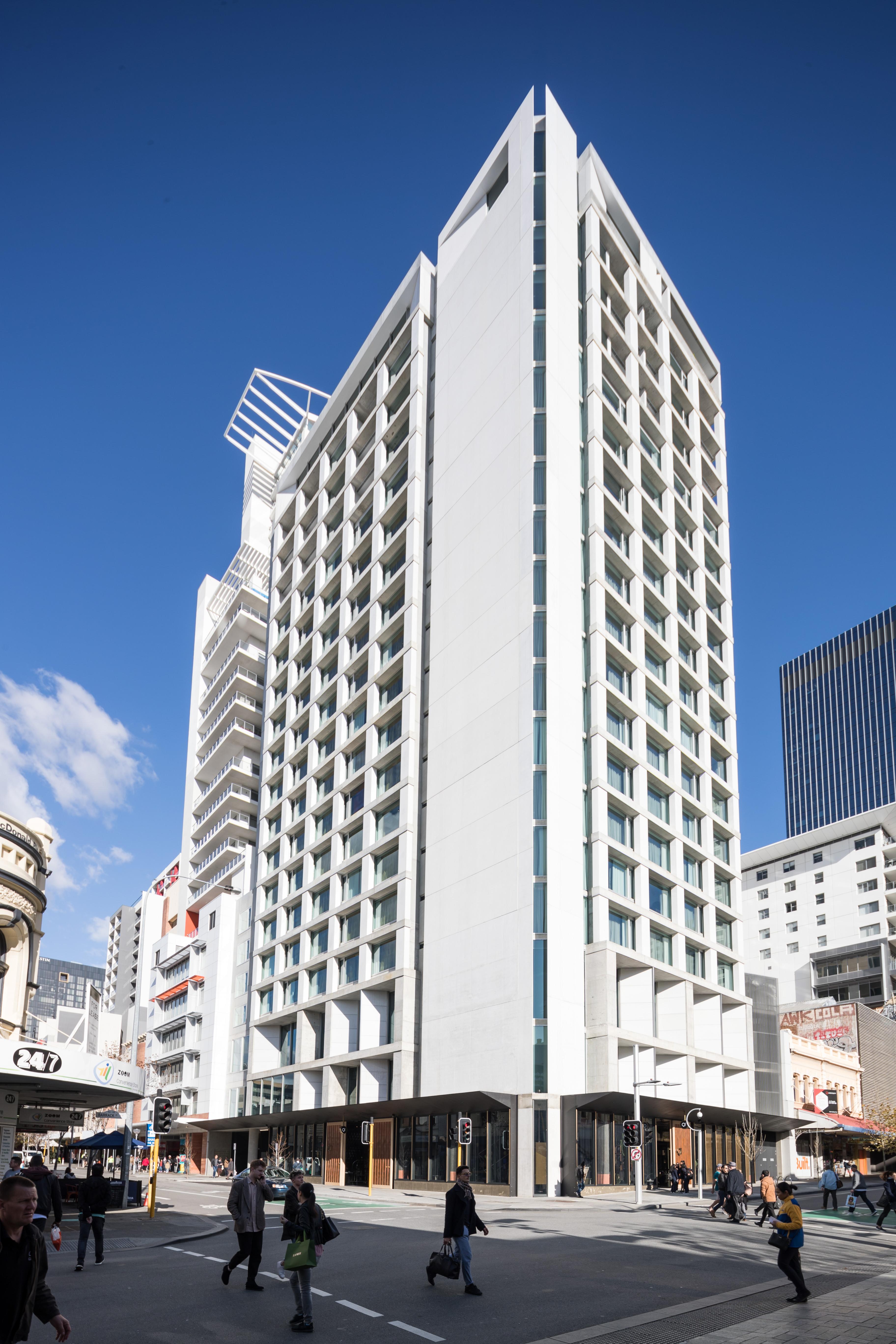 Qt Perth Hotell Exteriör bild The hotel in 2014